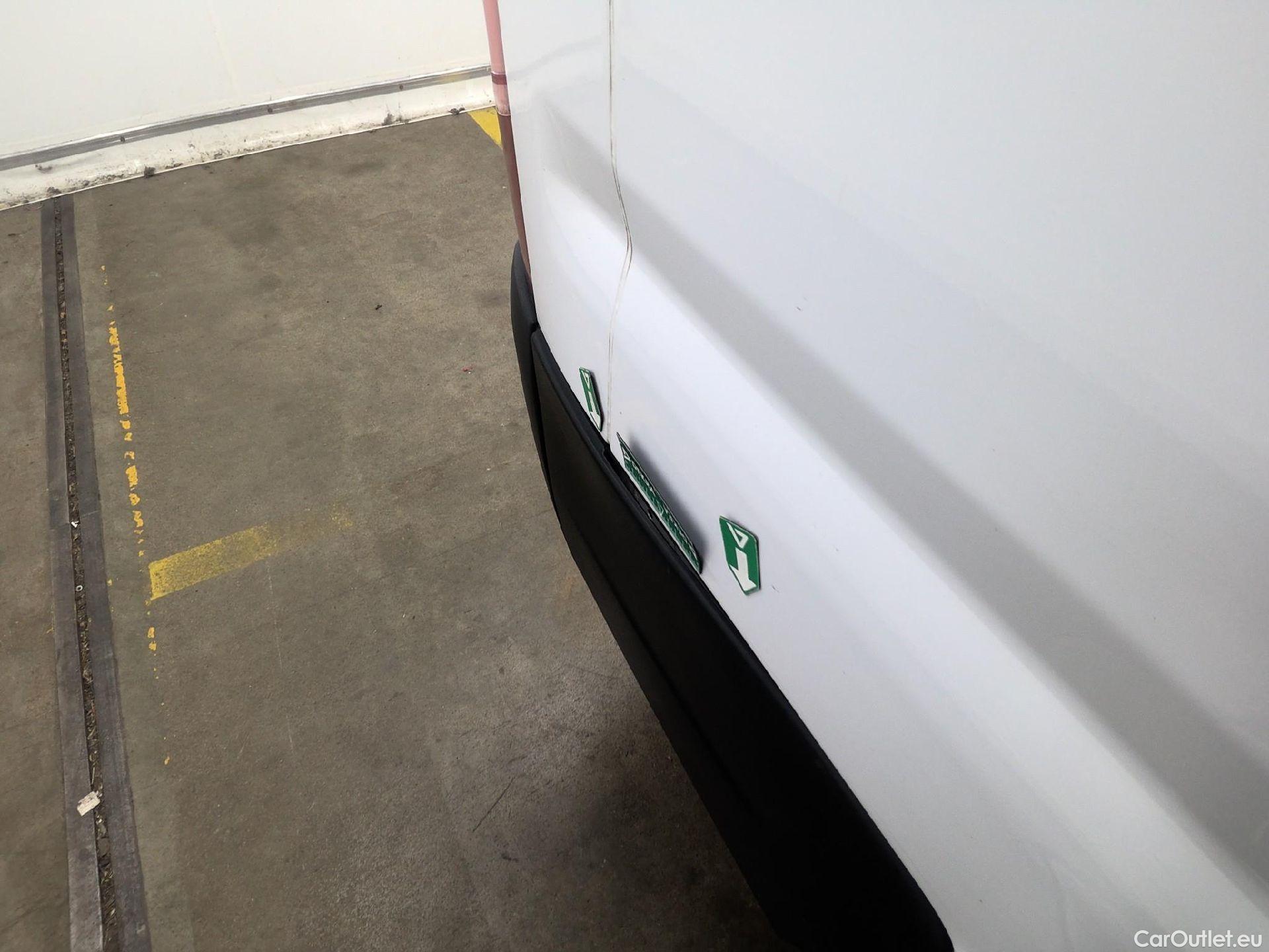  Fiat  Ducato FIAT  / 2014 / 4P / Fourgon tôlé 2.3 Multijet 120 3.0 M H2 Business #38