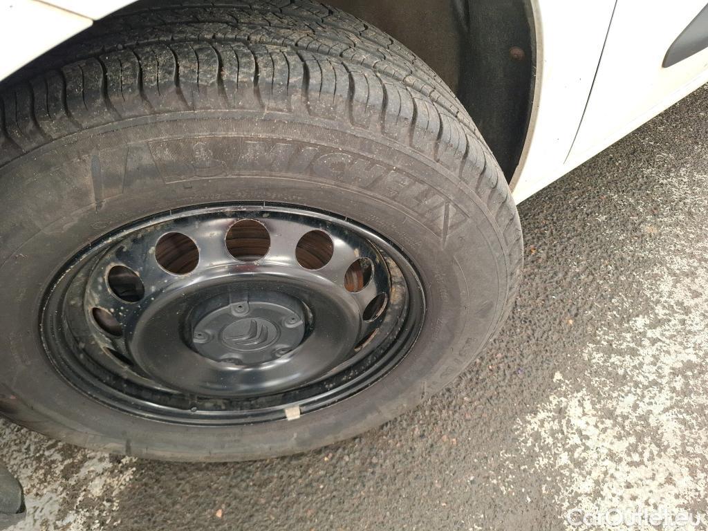  Citroen  Berlingo  Fourgon Club M 1000 1.5 BlueHDi 75CV BVM5 E6dT #19