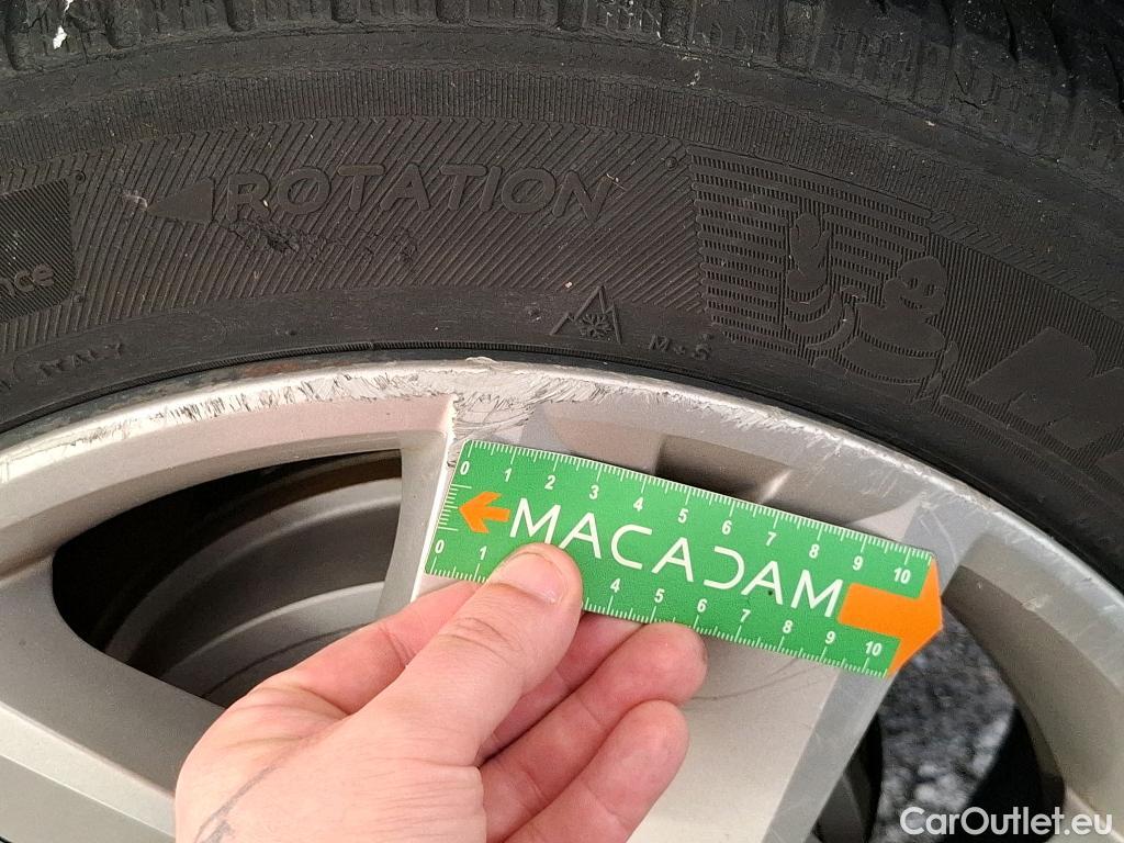  Renault  Clio  V Business 1.6 E-TECH Hybrid 140CV BVA6 E6d #16