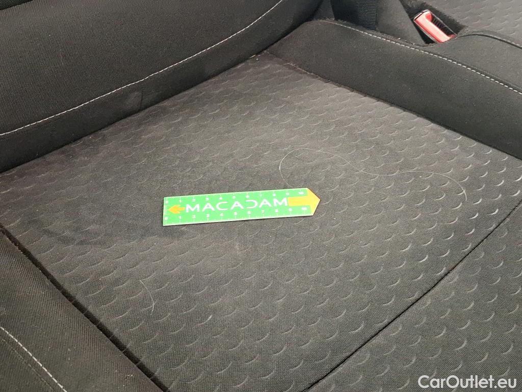  Opel  Vivaro  B Fourgon/Combi Combi L2H1 2 9t 1.6 turbo 125CV BVM6 9 Sieges E6 #84