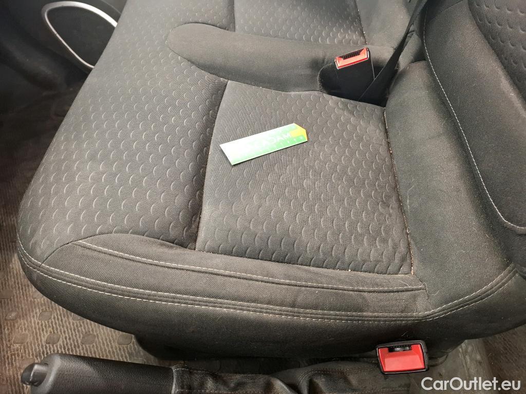  Opel  Vivaro  B Fourgon/Combi Combi L2H1 2 9t 1.6 turbo 125CV BVM6 9 Sieges E6 #73