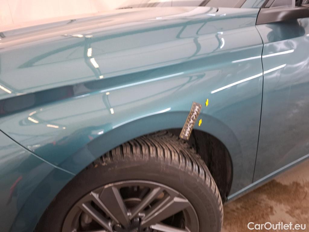  Peugeot  308 PEUGEOT  SW / 2021 / 5P / Break BlueHDi 130 EAT8 ALLURE #24