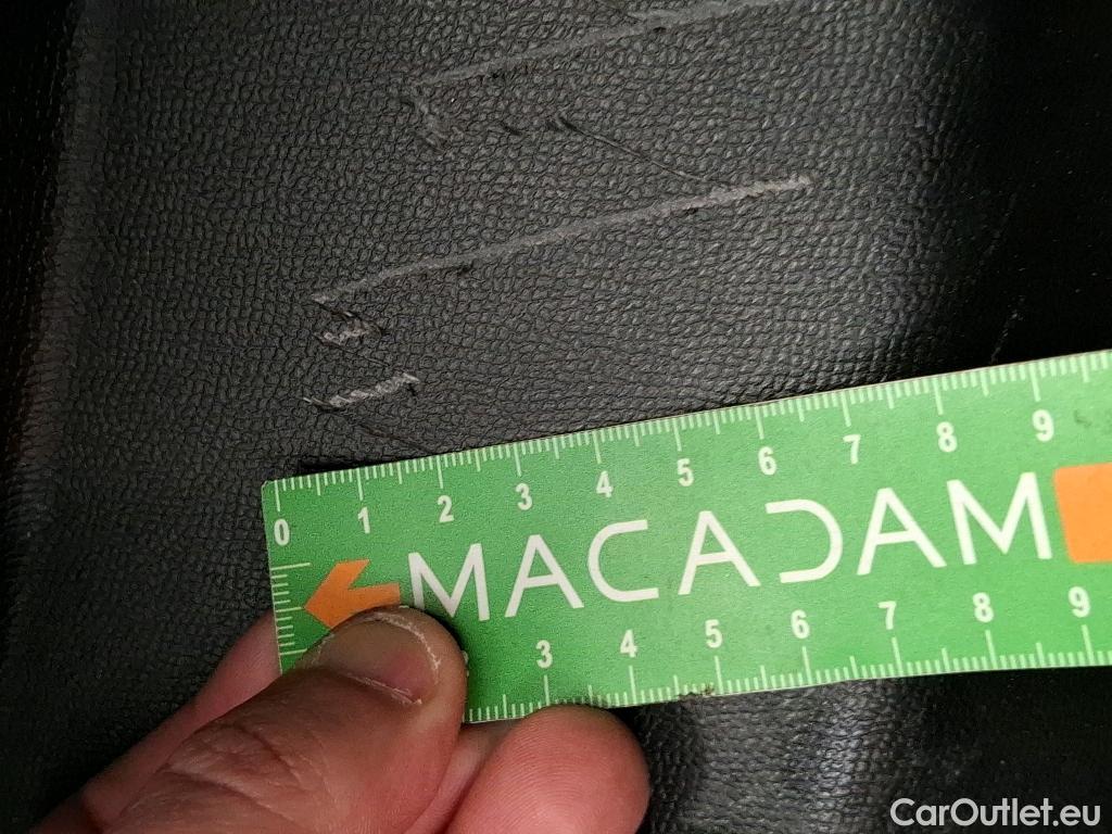  Peugeot  2008  Active Business 1.5 HDi 100CV BVM6 E6d #17