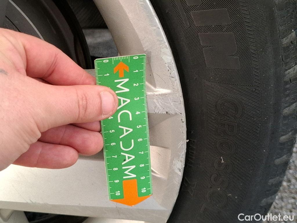  Renault  Clio  V Business 1.6 E-TECH Hybrid 140CV BVA6 E6d #17