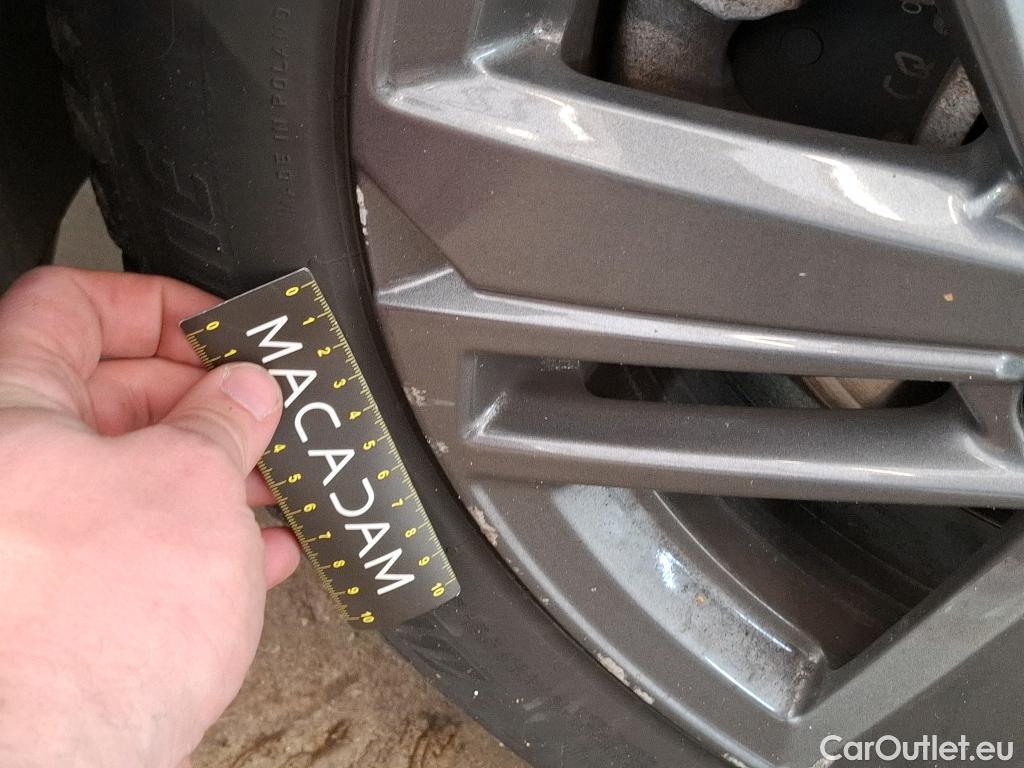  Peugeot  308 PEUGEOT  SW / 2021 / 5P / Break BlueHDi 130 EAT8 ALLURE #15