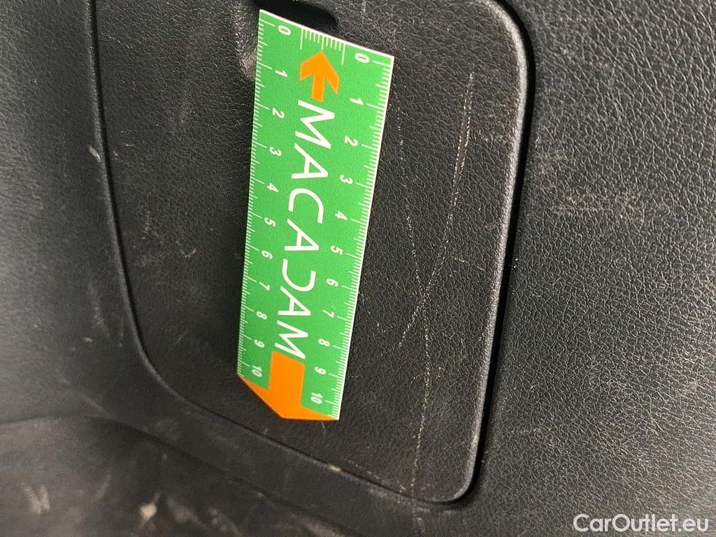  Opel  Vivaro  B Fourgon/Combi Combi L2H1 2 9t 1.6 turbo 125CV BVM6 9 Sieges E6 #34