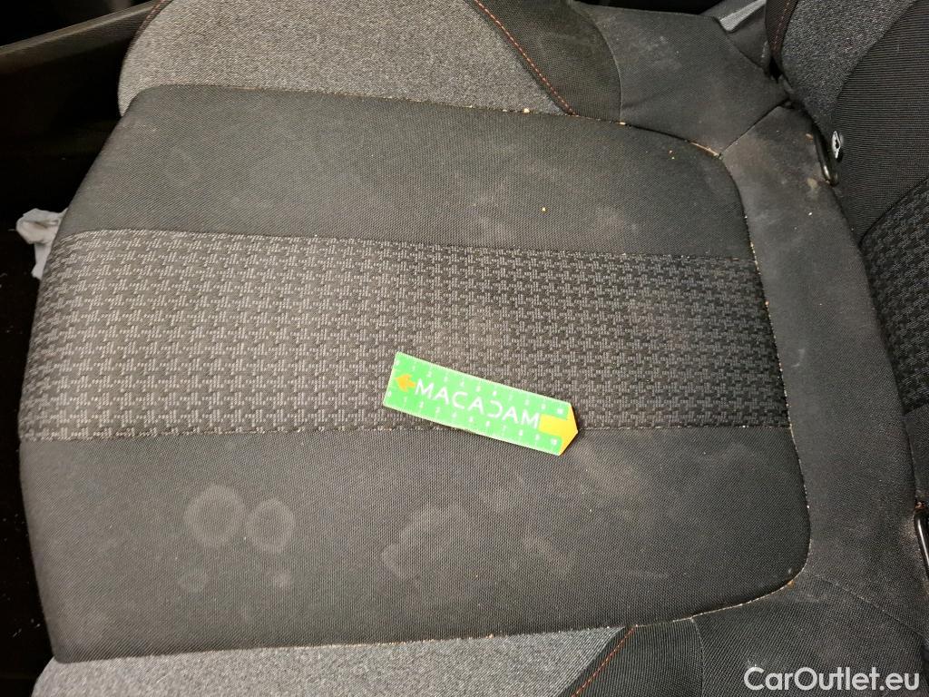  Peugeot  3008  Active Pack 1.5 HDi 130CV BVA8 E6d #12