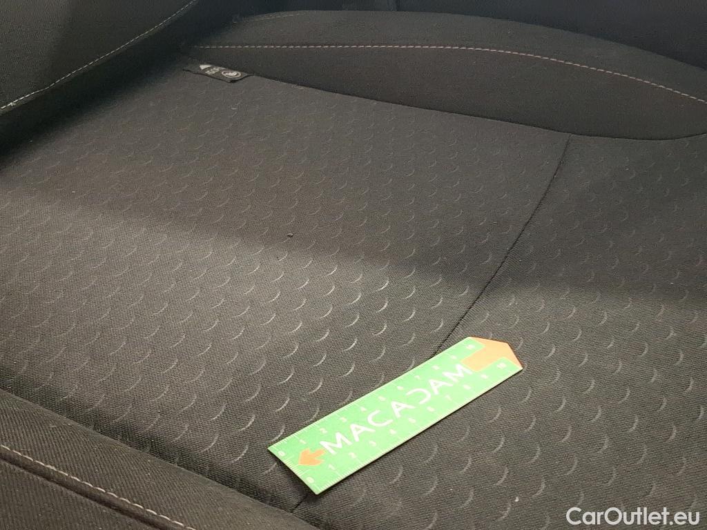  Opel  Vivaro  B Fourgon/Combi Combi L2H1 2 9t 1.6 turbo 125CV BVM6 9 Sieges E6 #81