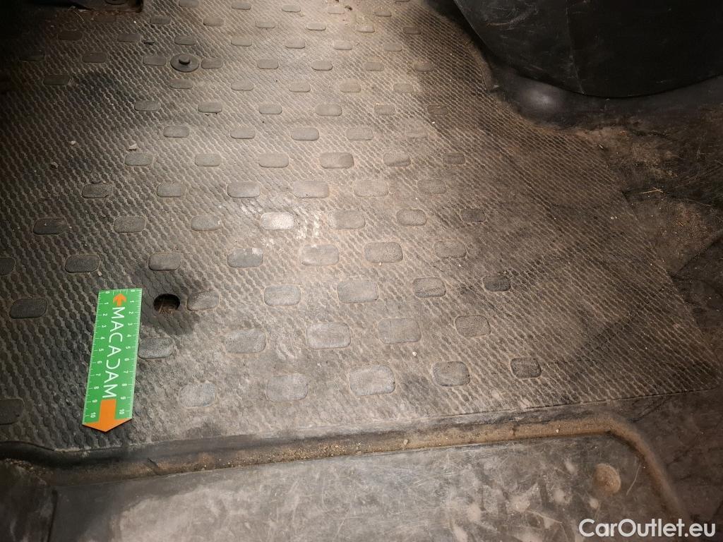  Opel  Vivaro  B Fourgon/Combi Combi L2H1 2 9t 1.6 turbo 125CV BVM6 9 Sieges E6 #58