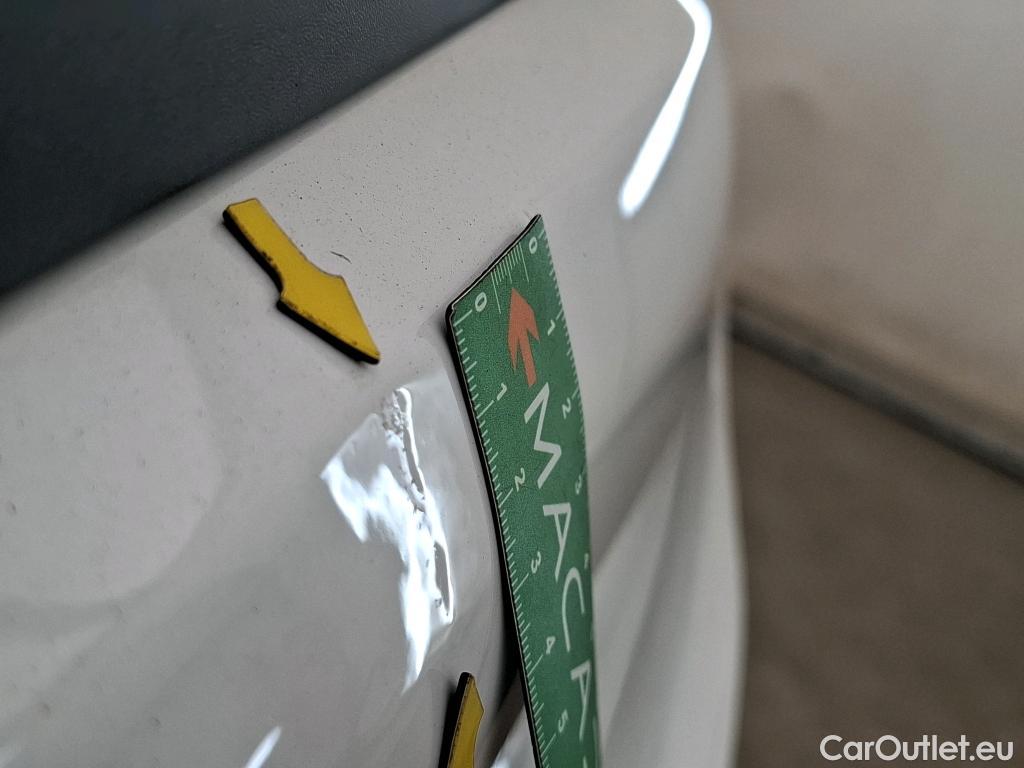  Peugeot  208  Premium 1.5 HDi 100CV BVM6 E6d #18