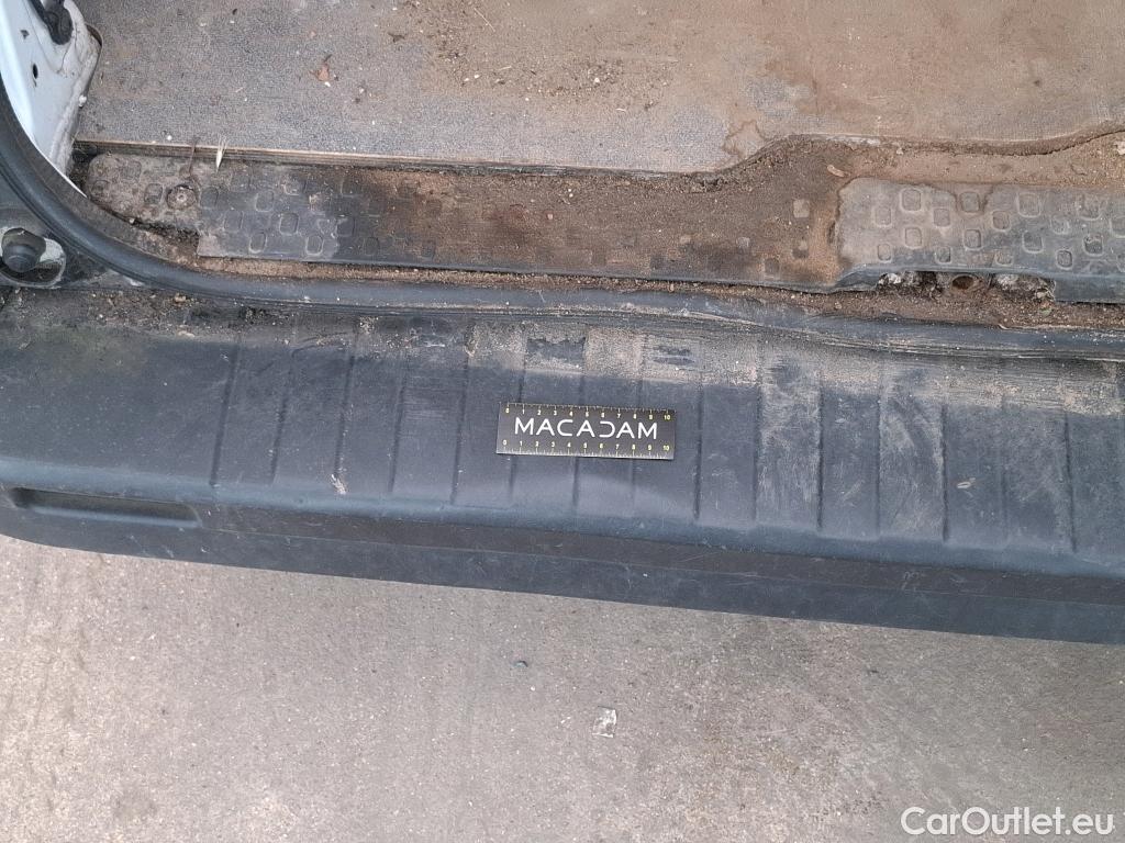  Renault  Trafic  Furgon Grand Confort L1H1 1200 1.6 dCi 125CV BVM6 E6 #54