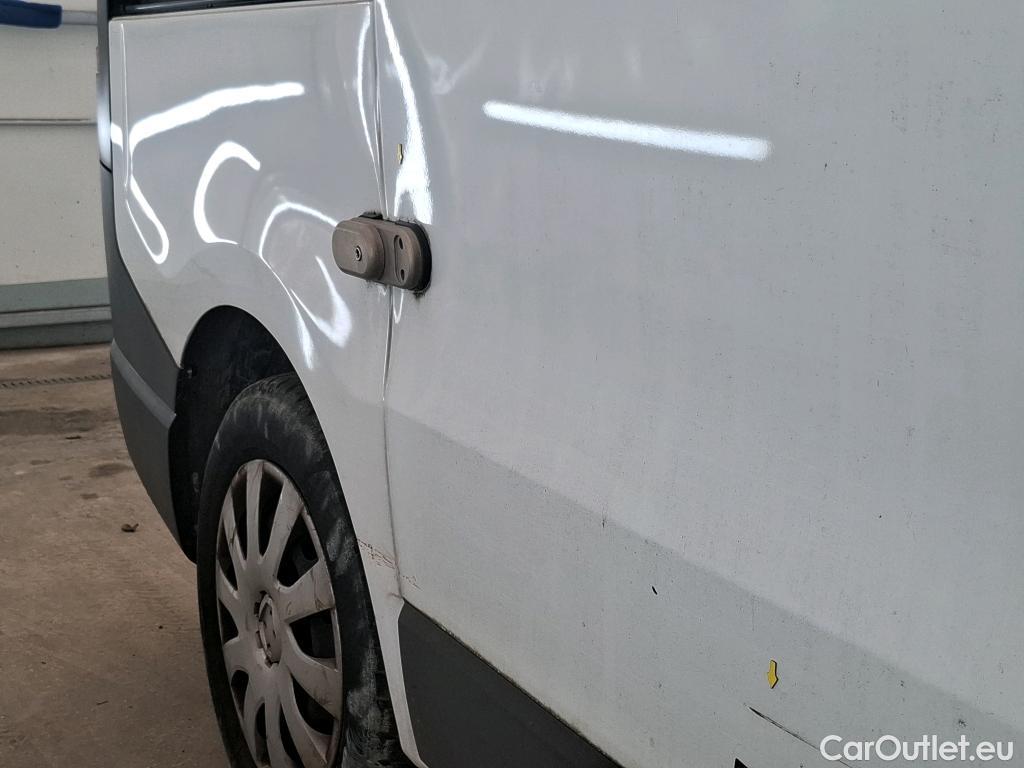  Renault  Trafic  Furgon Grand Confort L1H1 1200 1.6 dCi 125CV BVM6 E6 #37