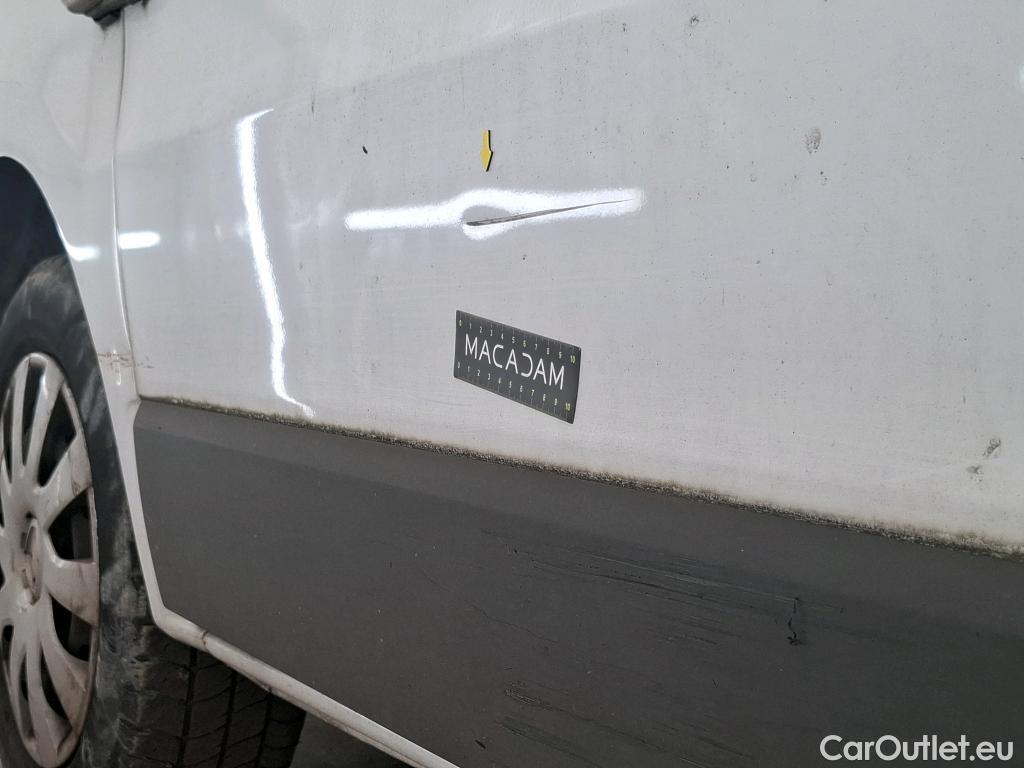  Renault  Trafic  Furgon Grand Confort L1H1 1200 1.6 dCi 125CV BVM6 E6 #36