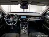  Alfa Romeo   STELVIO ALFA ROMEO / 2017 / 5P / SUV 2.2 TURBO DIESEL 190CV BUSINESS AT8 Q4 #3
