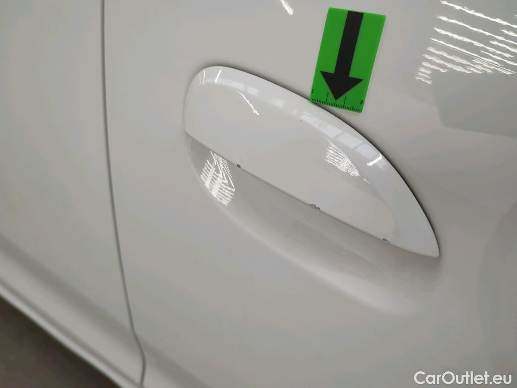  Dacia  Logan 0.9 TCe 90CP Laureate_Groupama #36