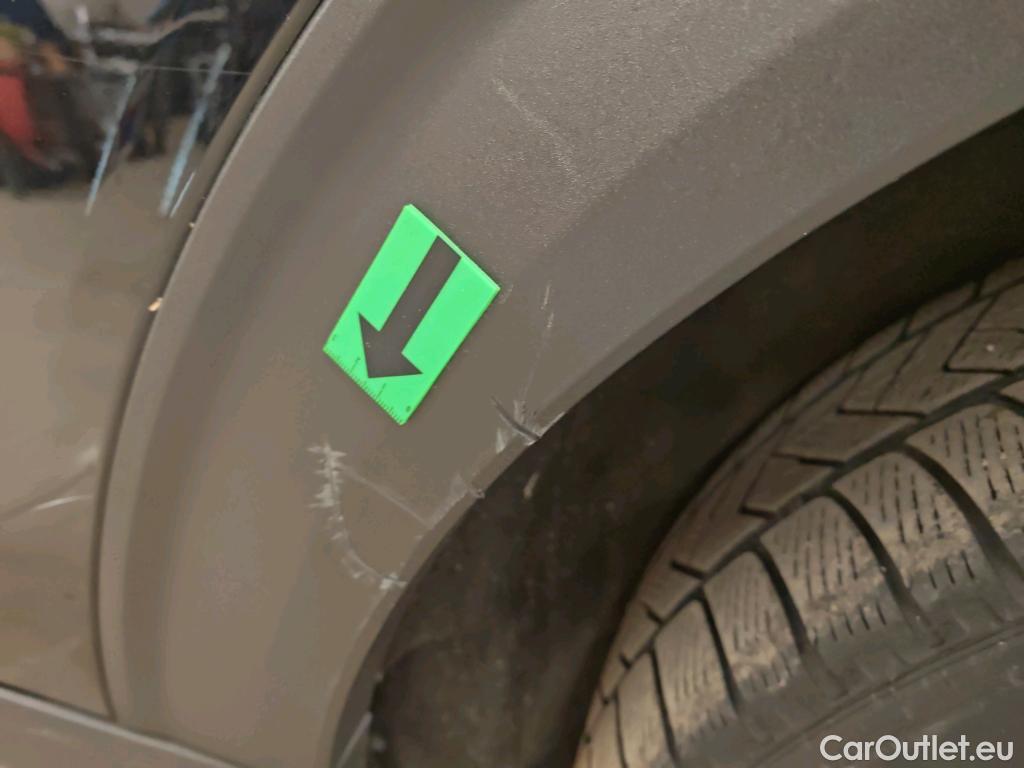  Ford  Explorer 3.0L PHEV Platinum #26