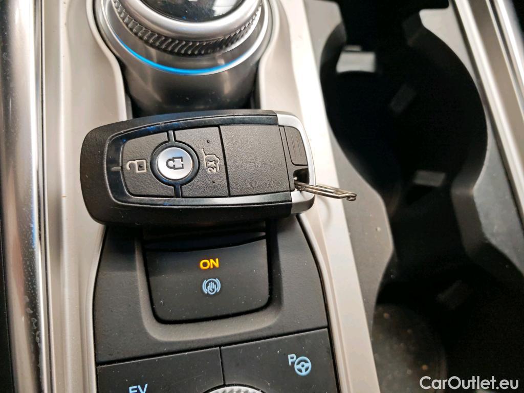  Ford  Explorer 3.0L PHEV Platinum #18