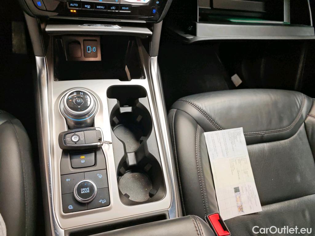  Ford  Explorer 3.0L PHEV Platinum #17