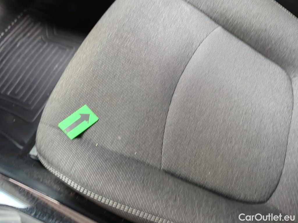  Toyota  Corolla 1.8 Hybrid Dynamic HSD E-CVT #22