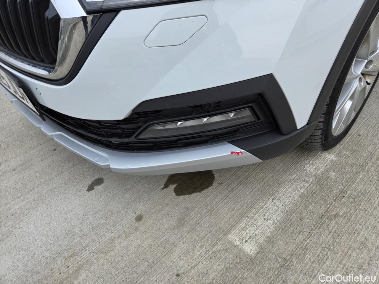  Skoda  Octavia 2.0 TDI 200CP Scout Combi DSG 4x4 #10