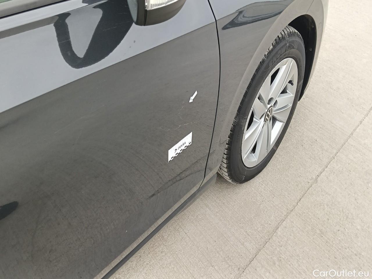  Volkswagen  Golf  Life 1.0 TSI #12