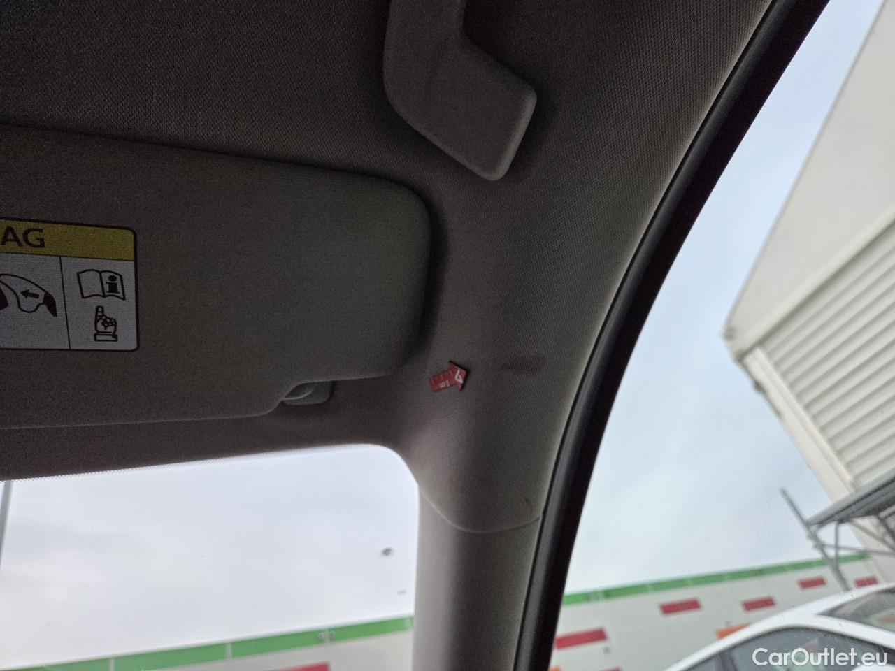  Skoda  Octavia 2.0 TDI 200CP Scout Combi DSG 4x4 #54