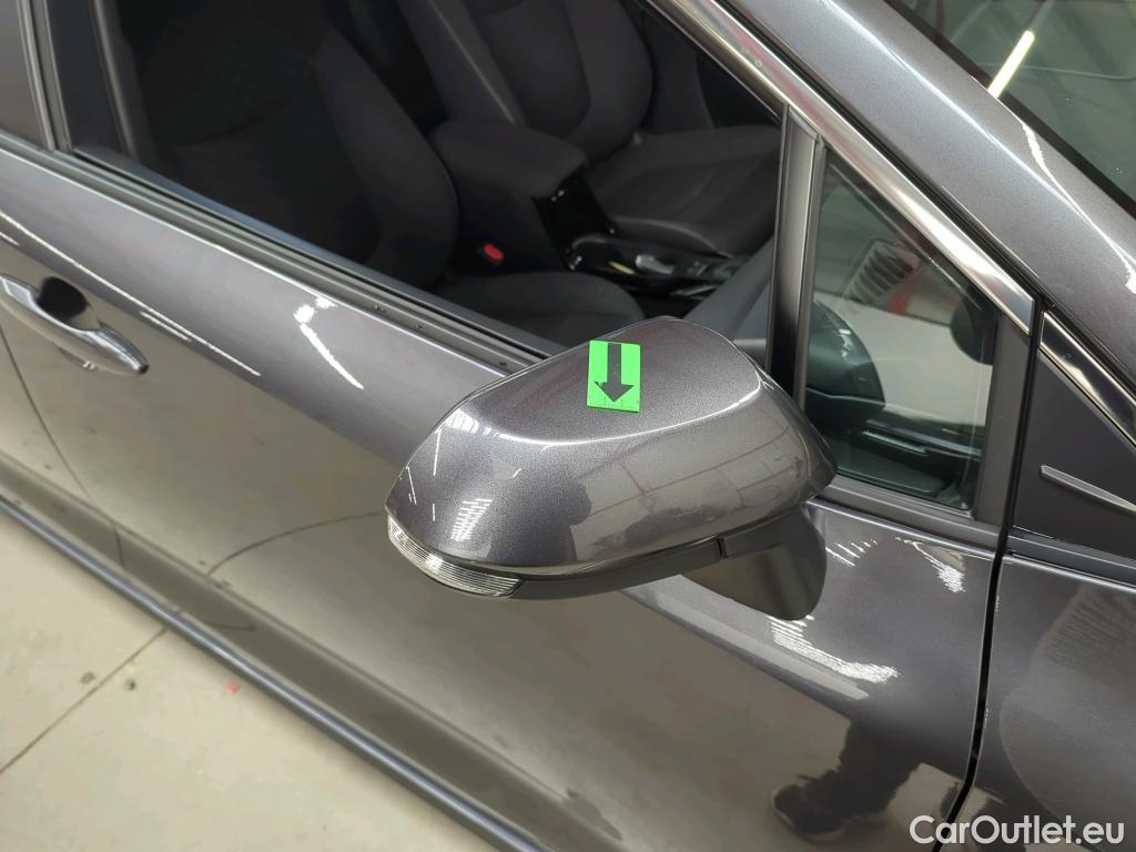  Toyota  Corolla 1.8 Hybrid Dynamic HSD E-CVT #27