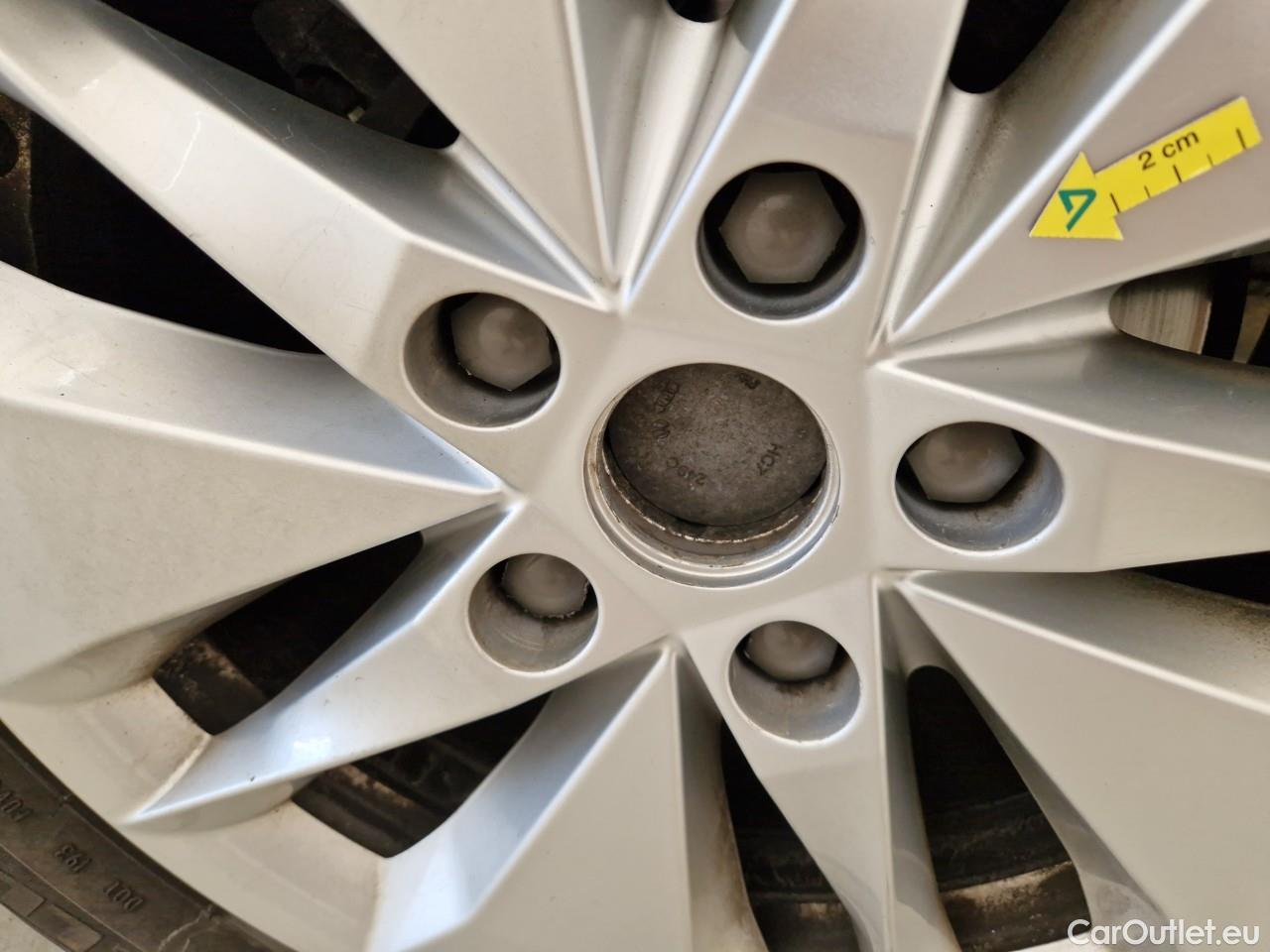  Skoda  Octavia 2.0 TDI 150CP Ambition DSG #58