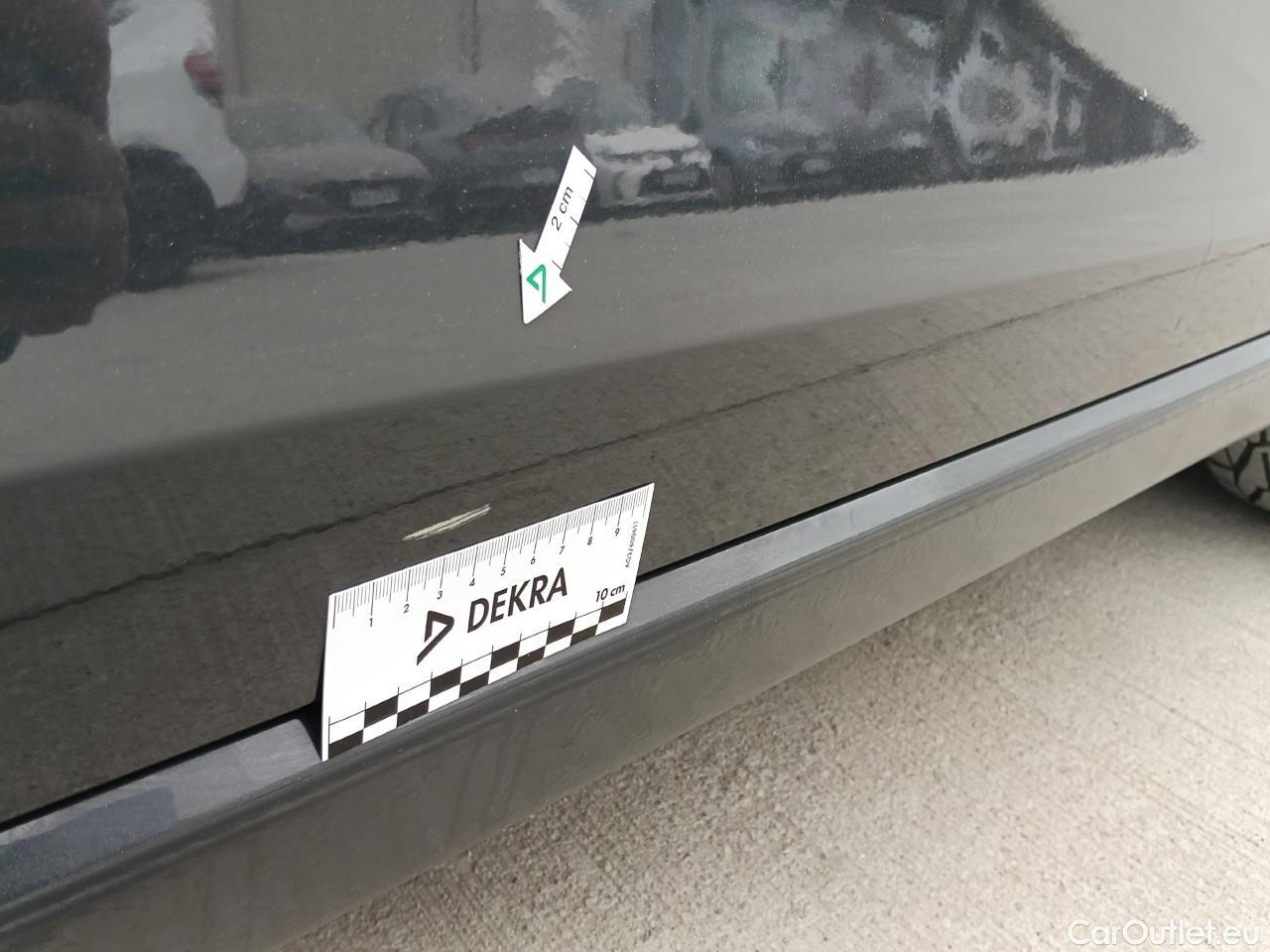  Volkswagen  Golf  Life 1.0 TSI #13