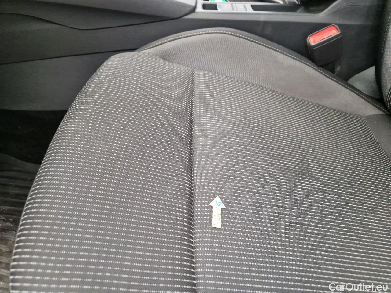  Skoda  Octavia 2.0 TDI 150CP Ambition DSG #68