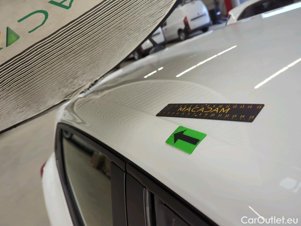  Renault  Clio 1.6 E-Tech 145CP Zen Auto #37