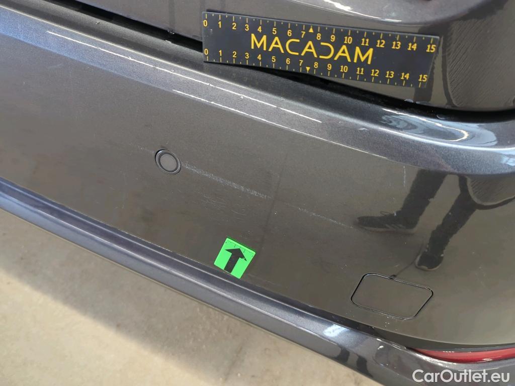  Toyota  Corolla 1.8 Hybrid Dynamic HSD E-CVT #8