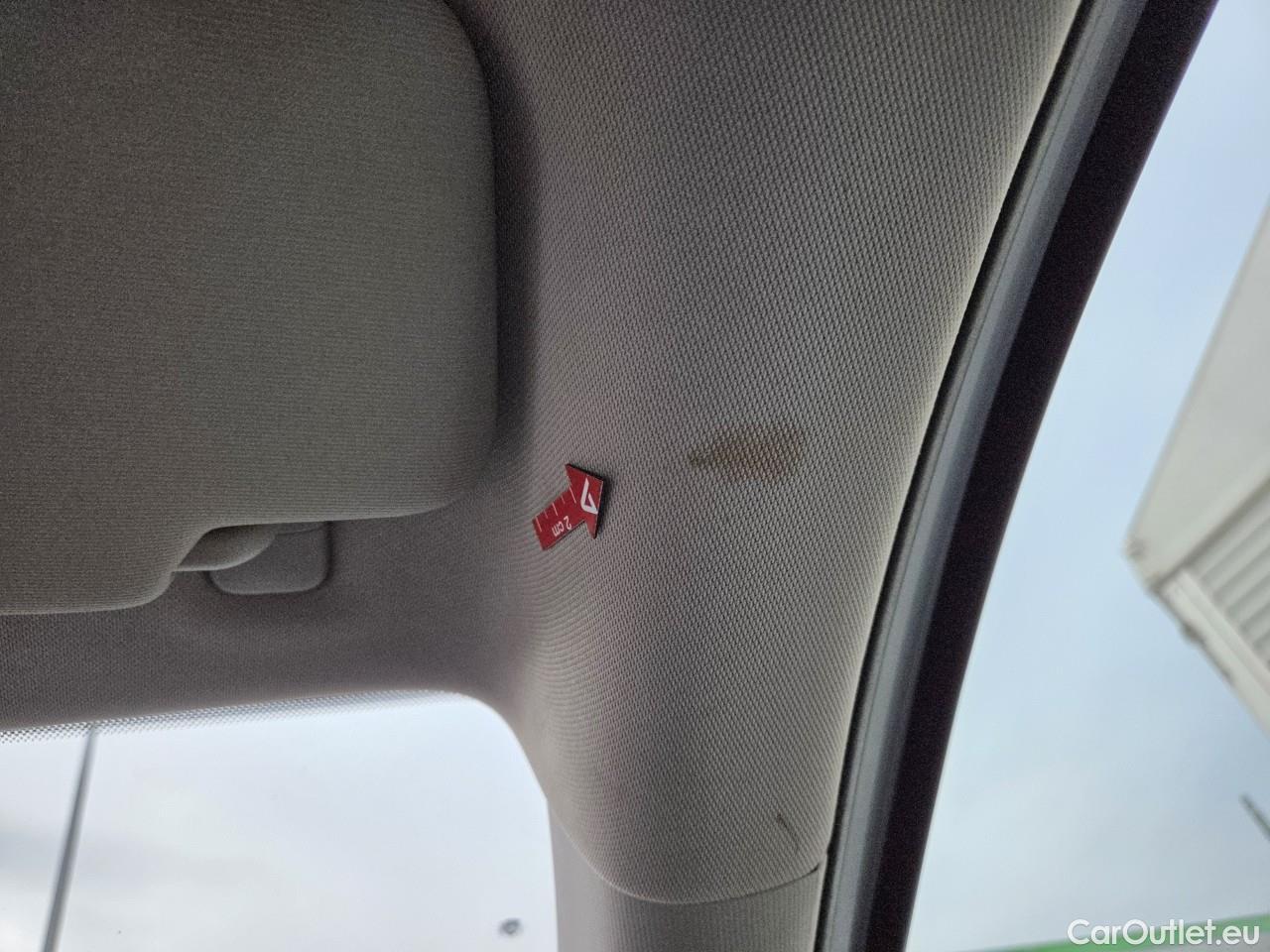  Skoda  Octavia 2.0 TDI 200CP Scout Combi DSG 4x4 #52