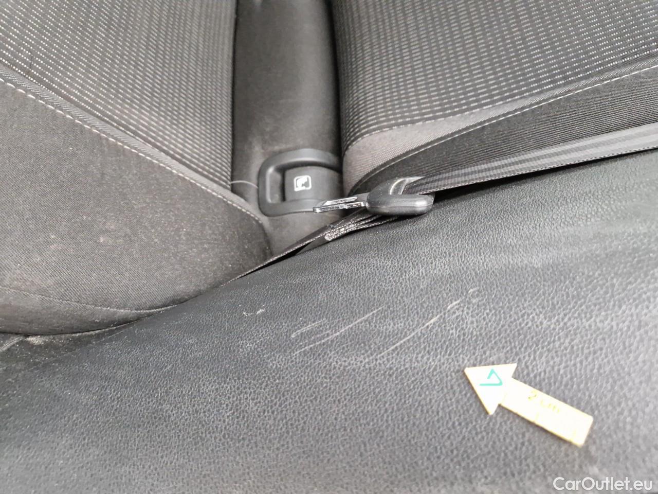  Skoda  Octavia 2.0 TDI 150CP Ambition DSG #75