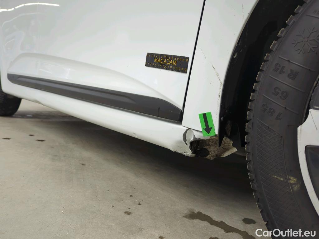  Renault  Clio 1.6 E-Tech 145CP Zen Auto #1