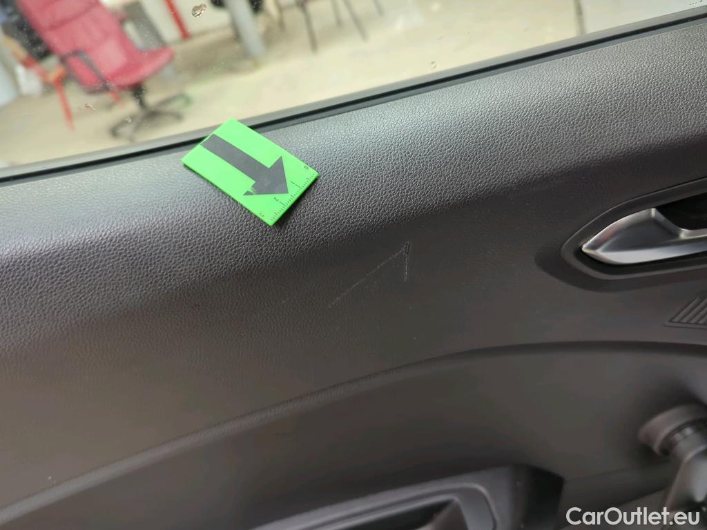  Renault  Clio 1.6 E-Tech 145CP Zen Auto #31