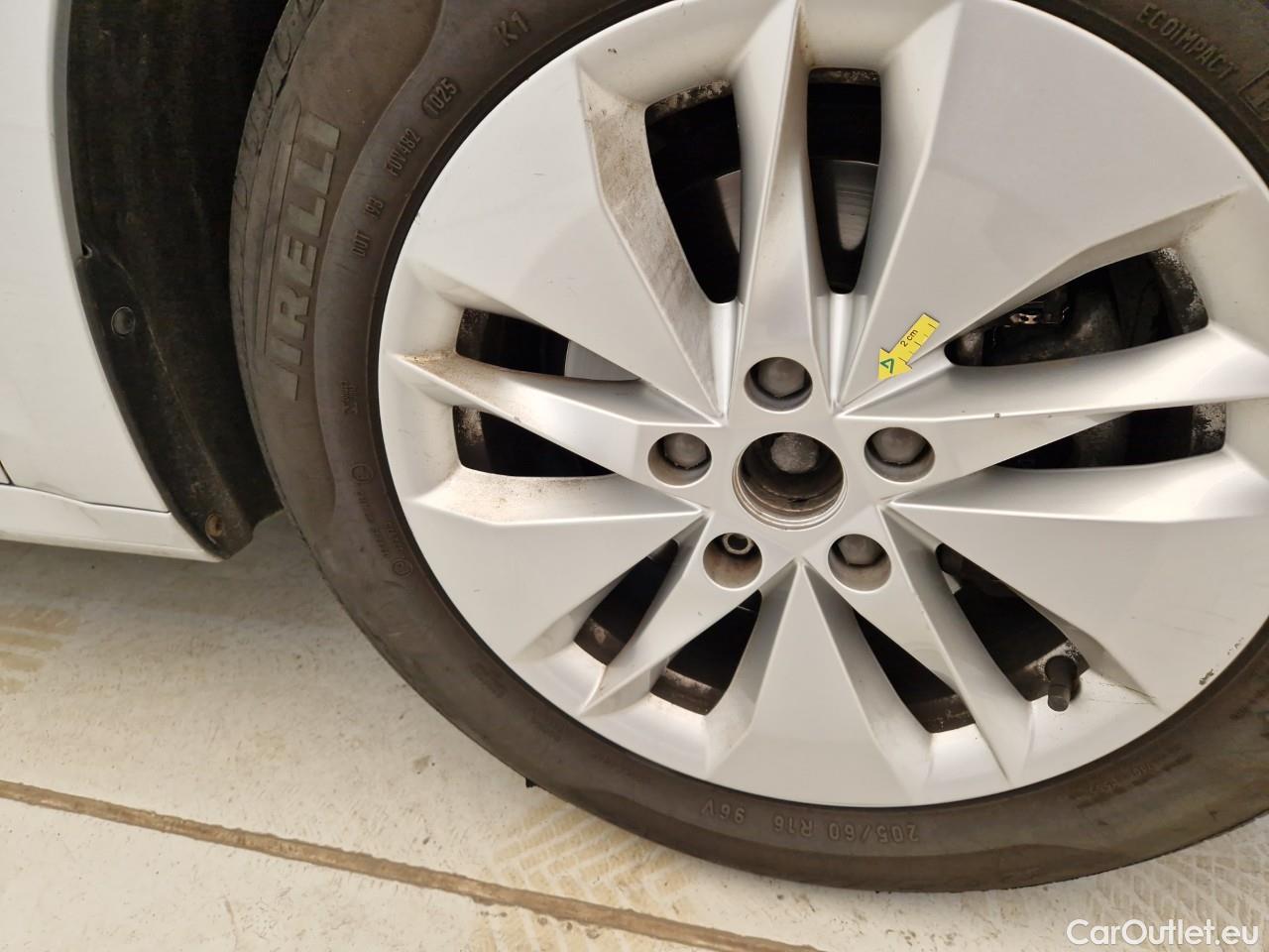  Skoda  Octavia 2.0 TDI 150CP Ambition DSG #32