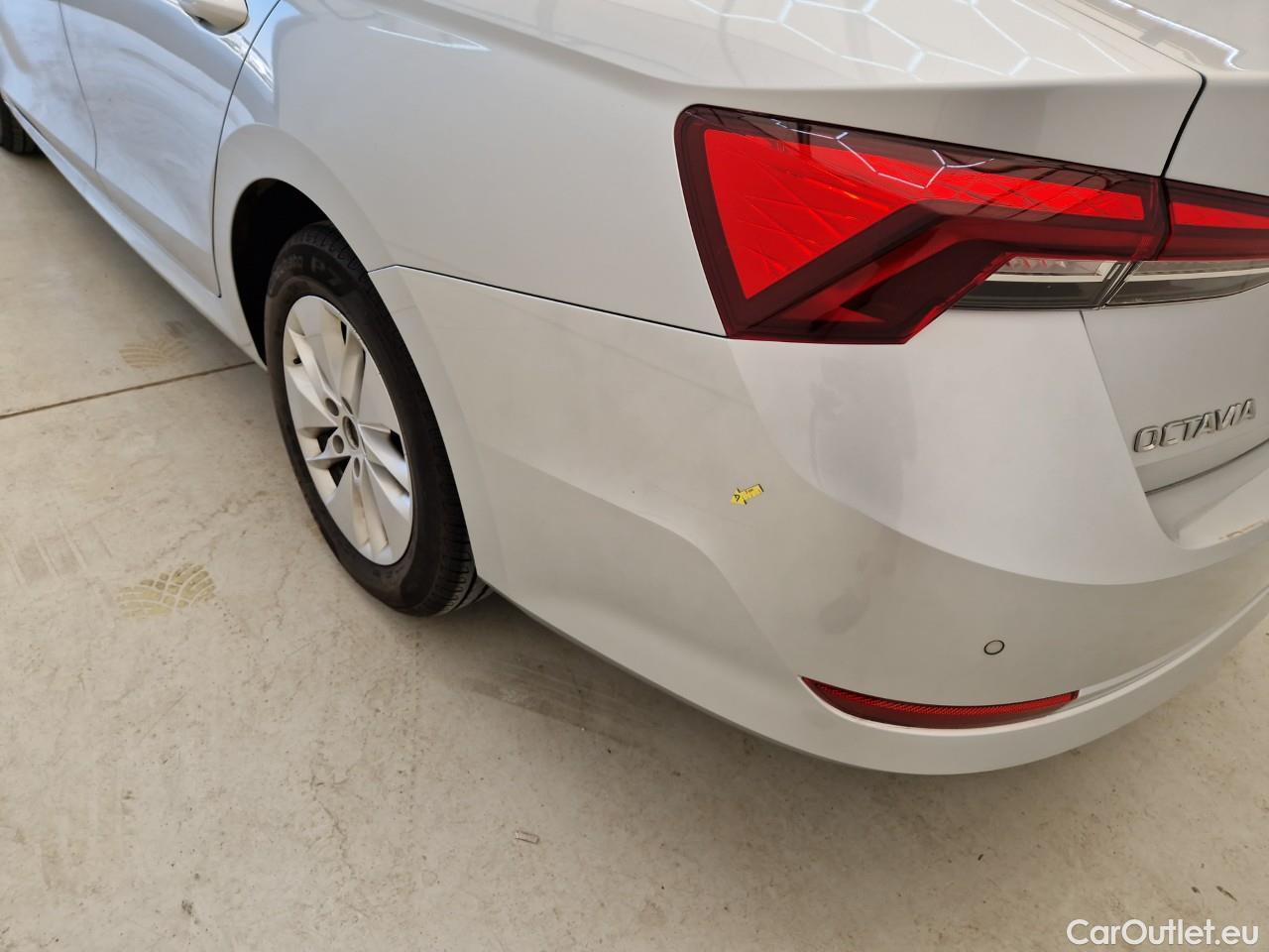  Skoda  Octavia 2.0 TDI 150CP Ambition DSG #47