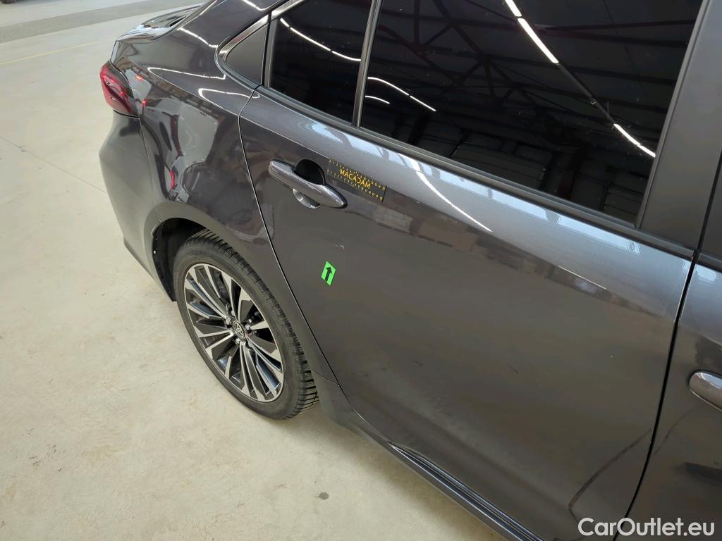  Toyota  Corolla 1.8 Hybrid Dynamic HSD E-CVT #13