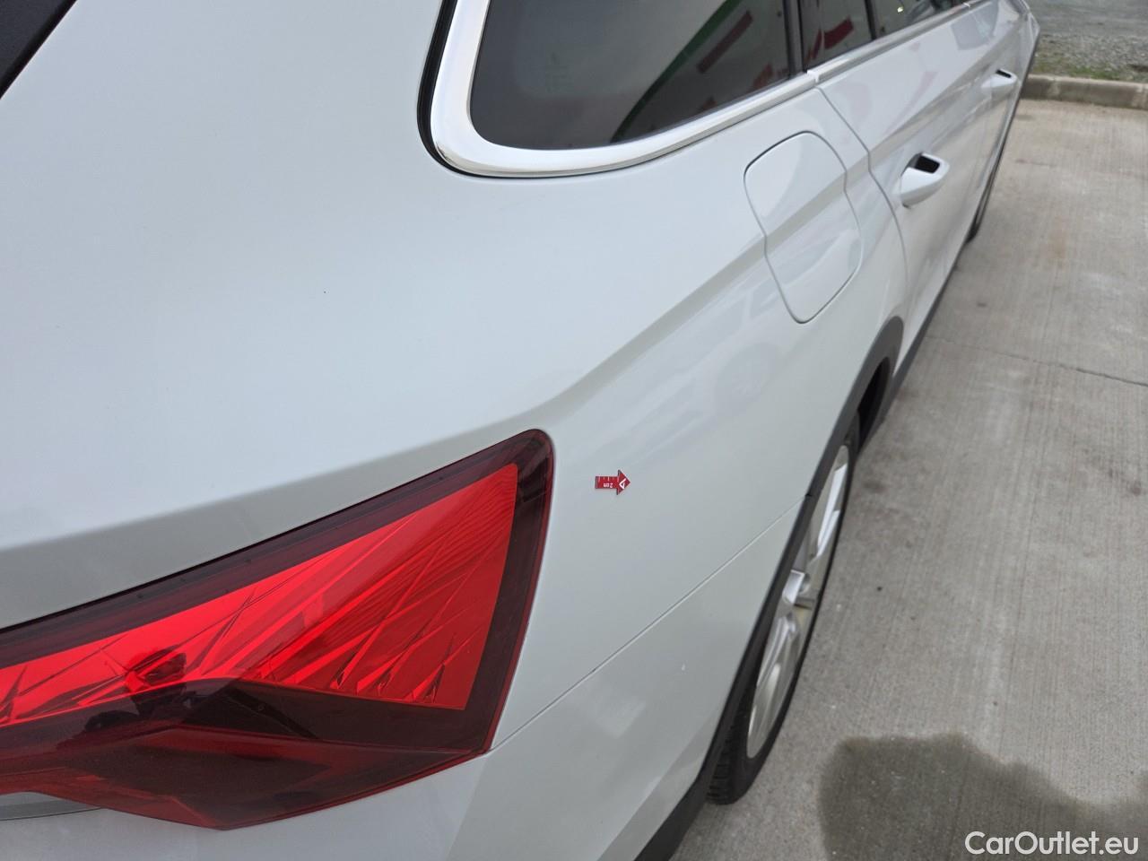  Skoda  Octavia 2.0 TDI 200CP Scout Combi DSG 4x4 #33