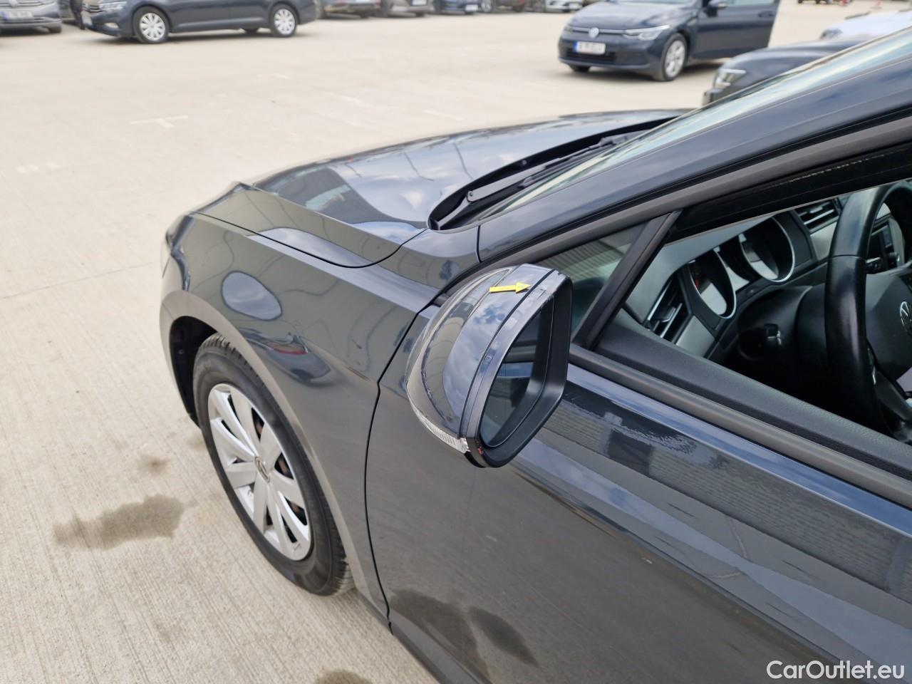  Volkswagen  Passat Advance 1.5 TSI ACT 150 CP #3