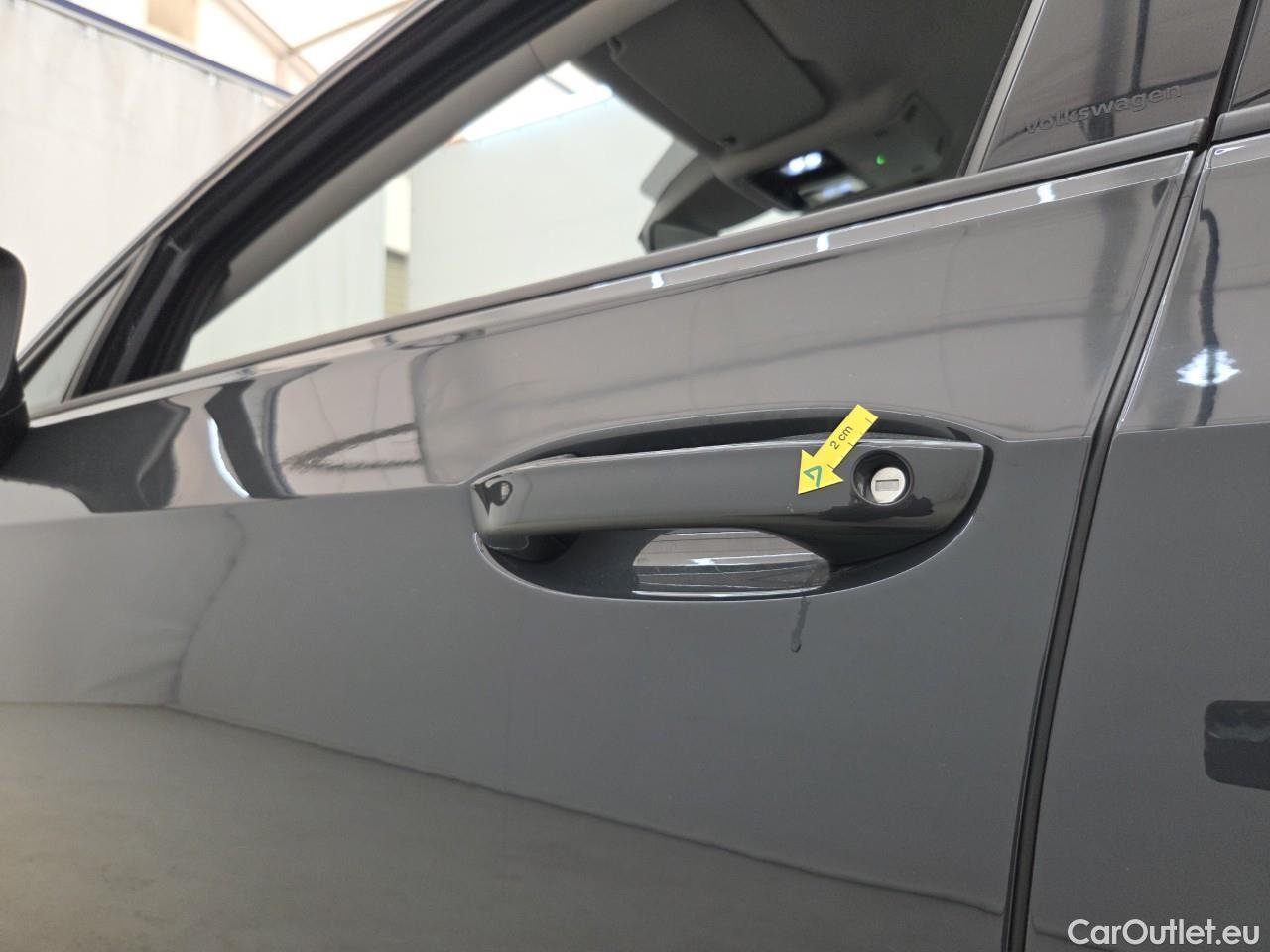  Volkswagen  Golf  2.0 TDI 116HP DSG Life Variant #3