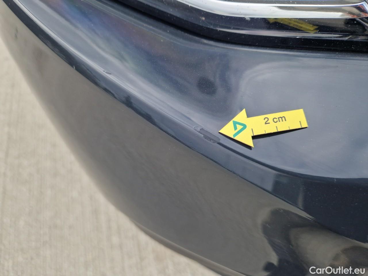  Volkswagen  Golf  Life 1.0 TSI #3