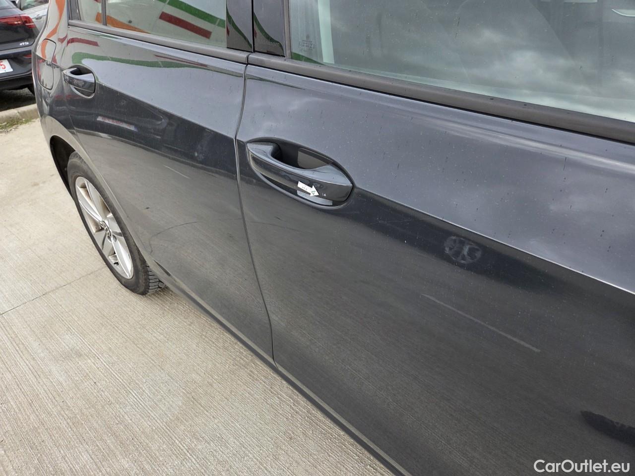  Volkswagen  Golf  Life 1.0 TSI #22