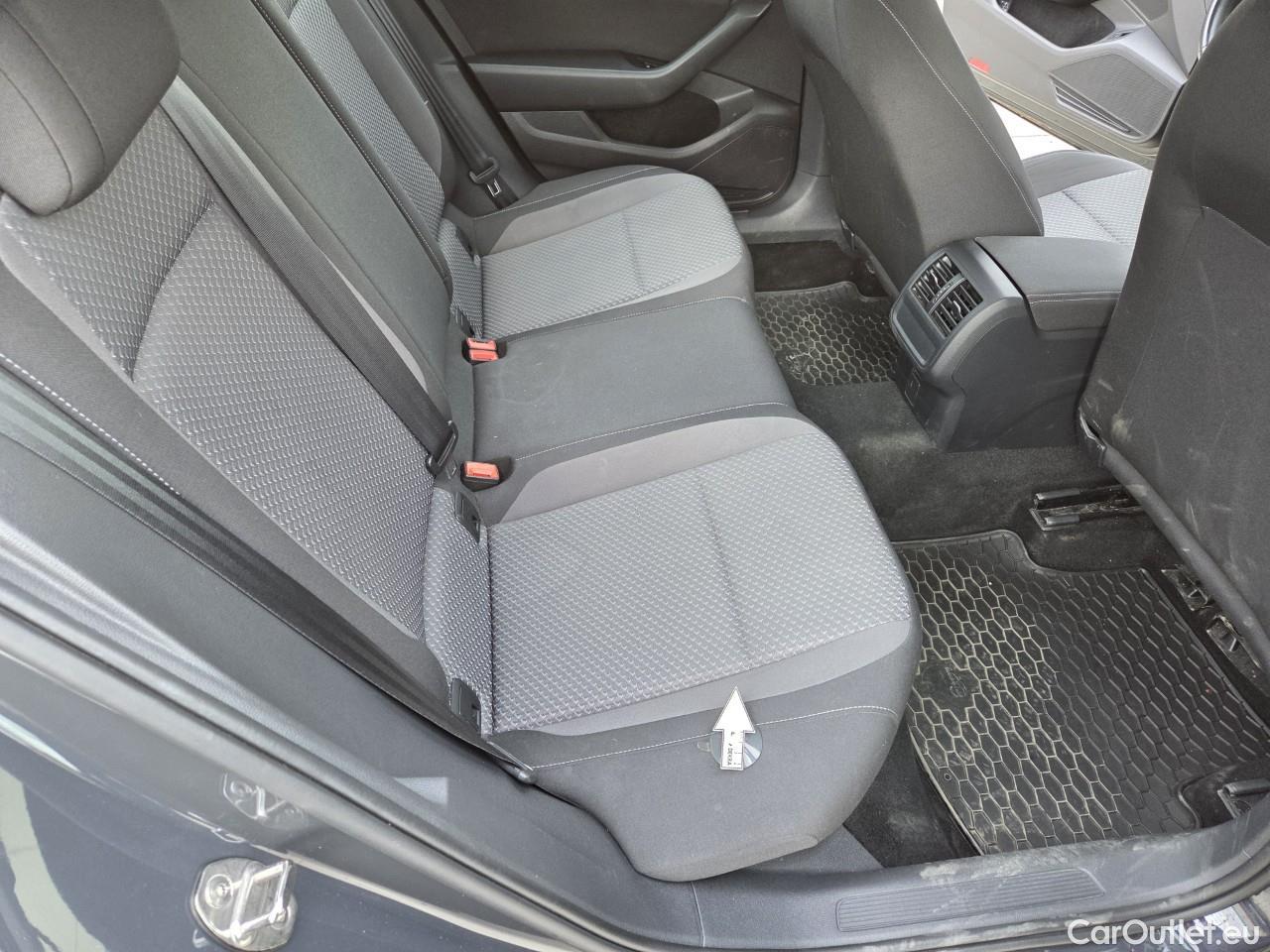  Volkswagen  Passat Advance 1.5 TSI ACT 150 CP #31