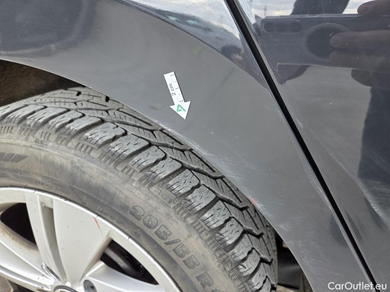  Volkswagen  Golf  Life 1.0 TSI #29