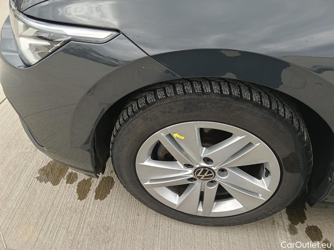  Volkswagen  Golf  Life 1.0 TSI #3