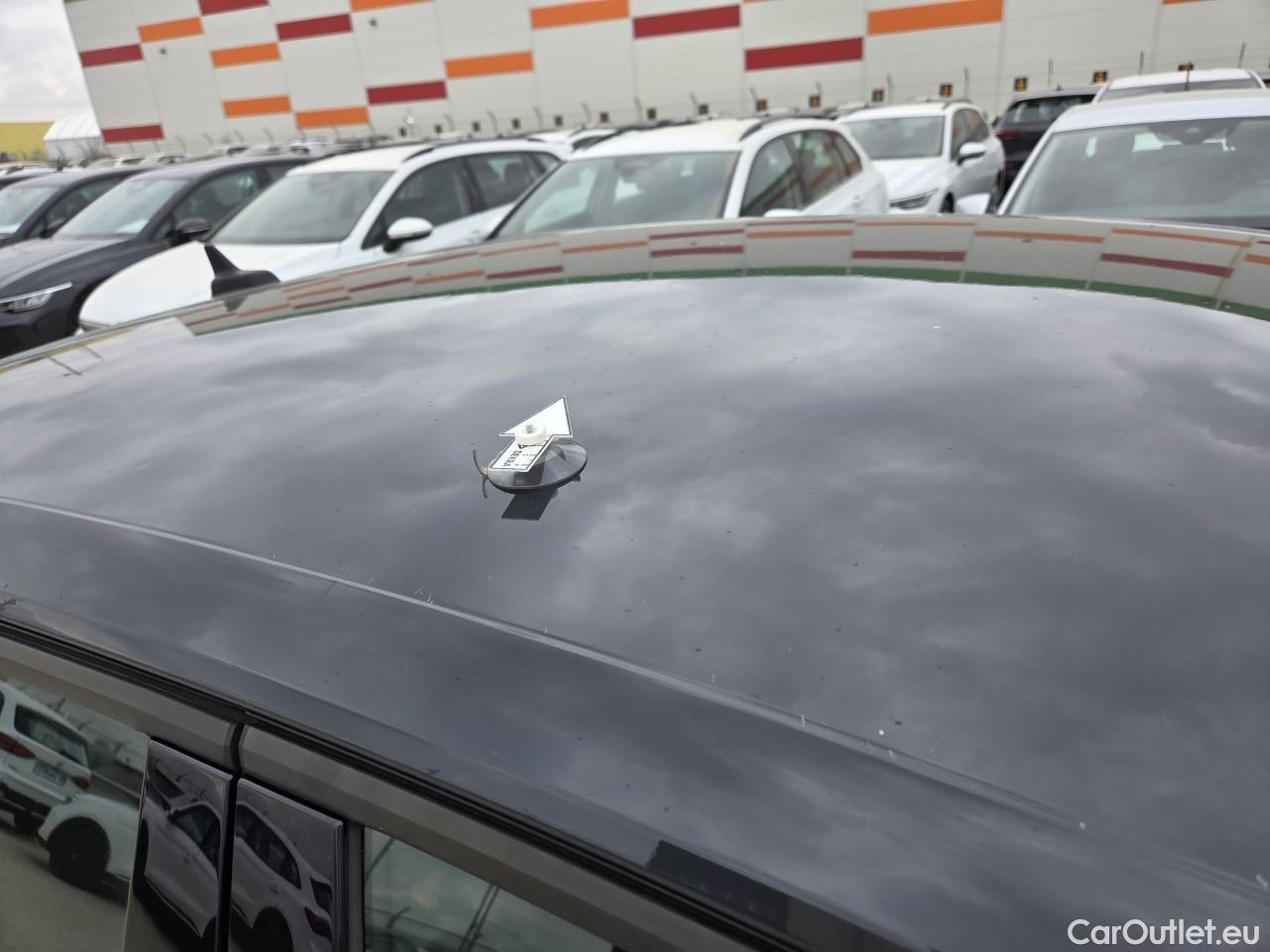  Volkswagen  Passat Advance 1.5 TSI ACT 150 CP #31