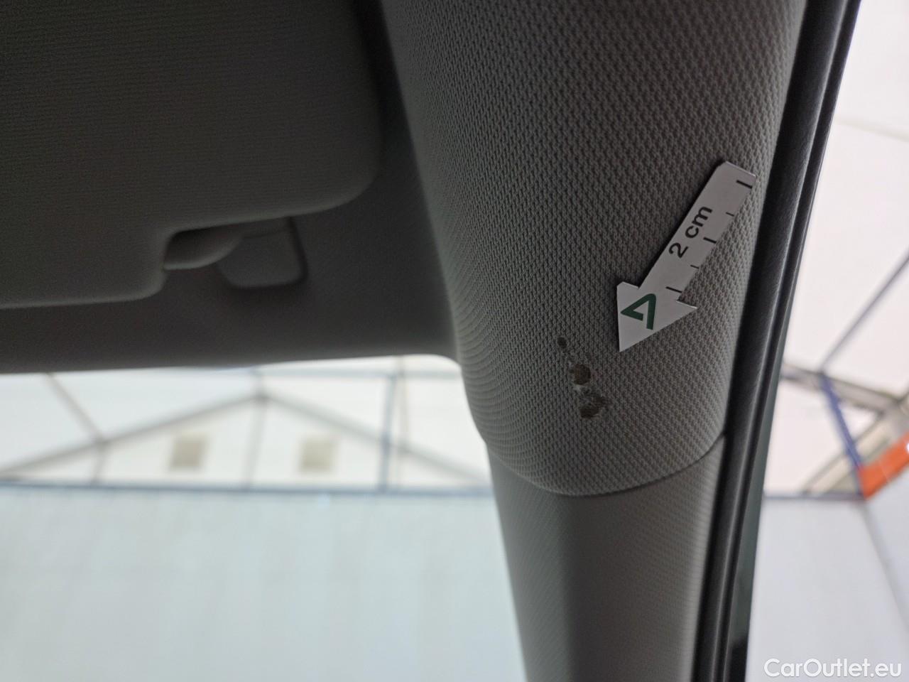  Volkswagen  Golf  2.0 TDI 116HP DSG Life Variant #31