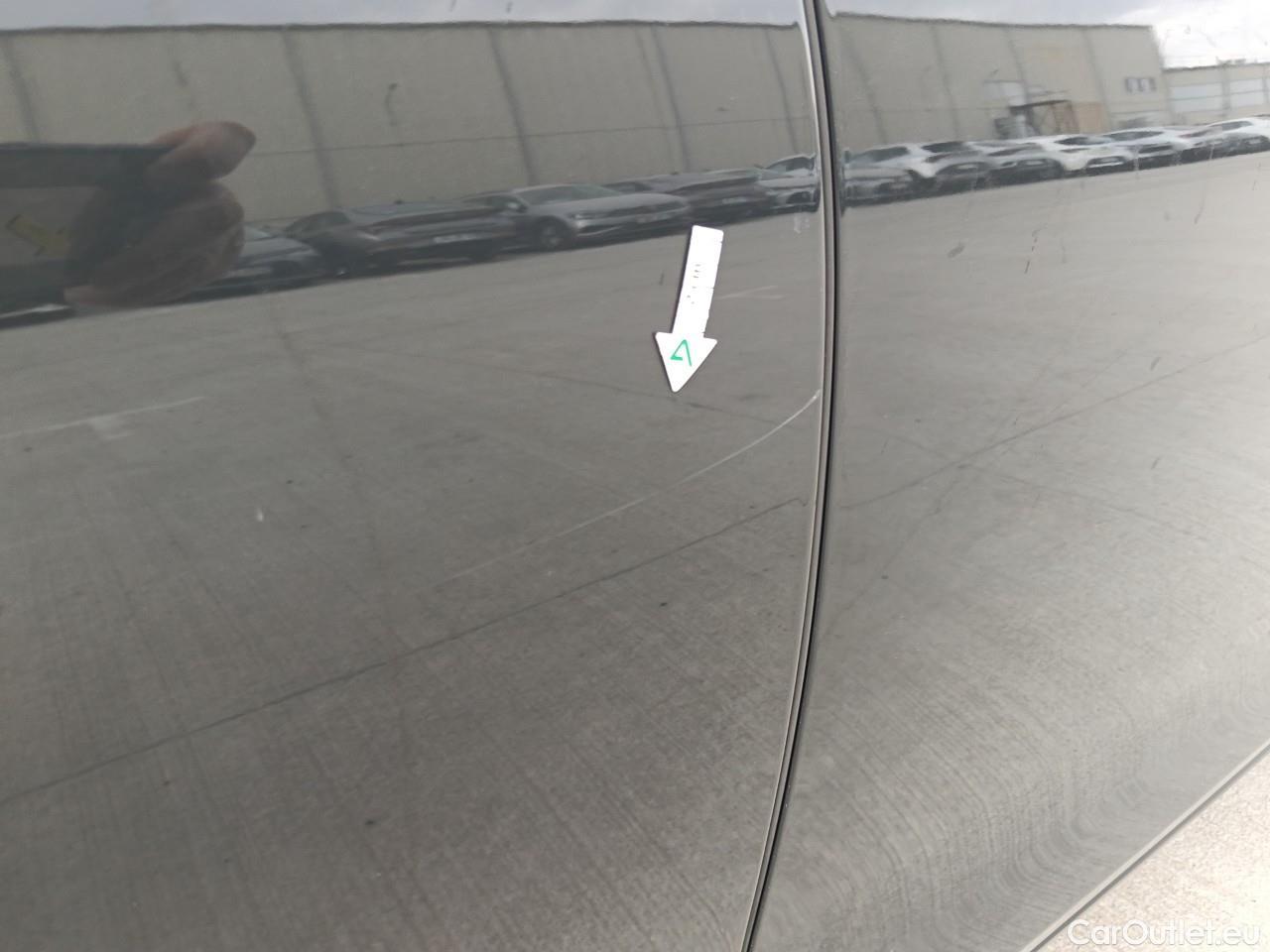  Volkswagen  Golf  Life 1.0 TSI #6